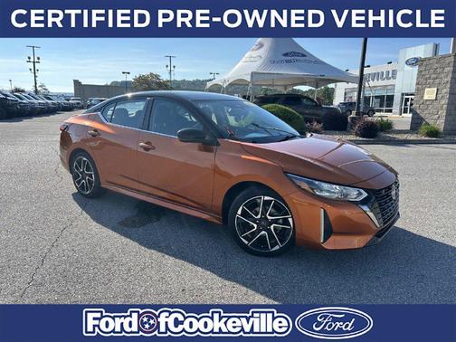 Monarch Orange Metallic/Super Black 2024 Nissan Sentra SR