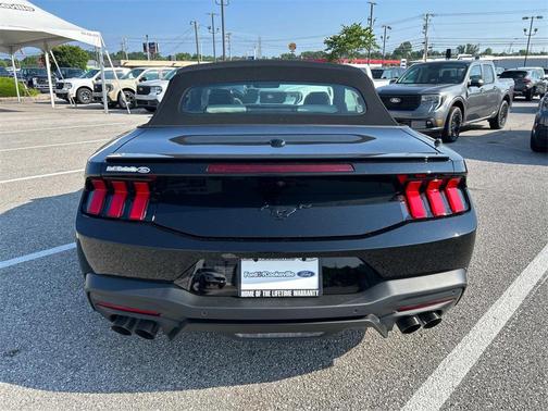 2025 Ford Mustang EcoBoost