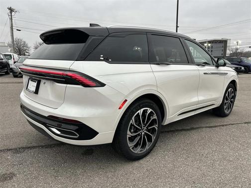 2026 Lincoln Nautilus Reserve