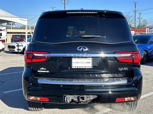 2021 INFINITI QX80 Luxe