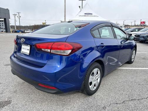 Deep Sea Blue 2017 Kia Forte LX