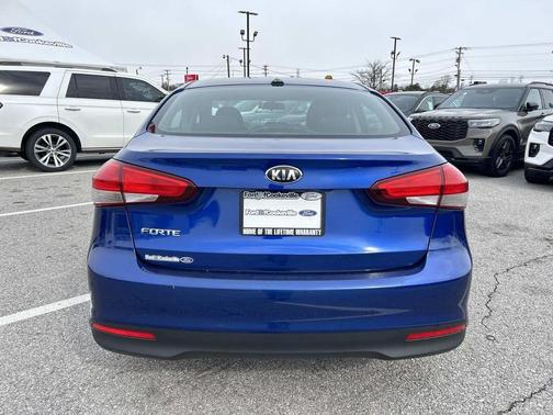 Deep Sea Blue 2017 Kia Forte LX
