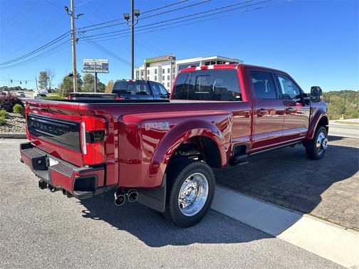2026 Ford F-450 Platinum