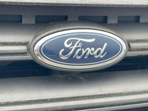 Ingot Silver Metallic 2017 Ford Escape S