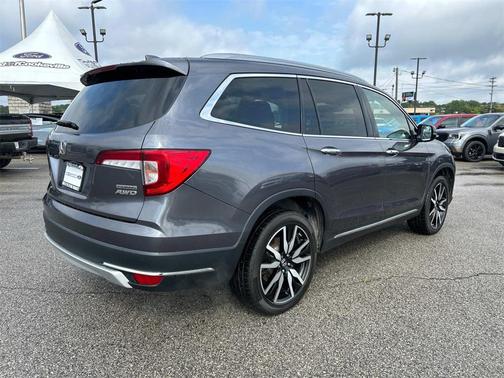 2021 Honda Pilot Touring 8-Passenger