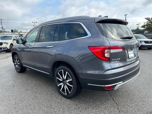 2021 Honda Pilot Touring 8-Passenger
