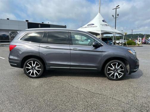 2021 Honda Pilot Touring 8-Passenger