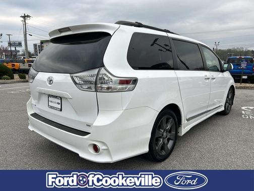 2016 Toyota Sienna SE