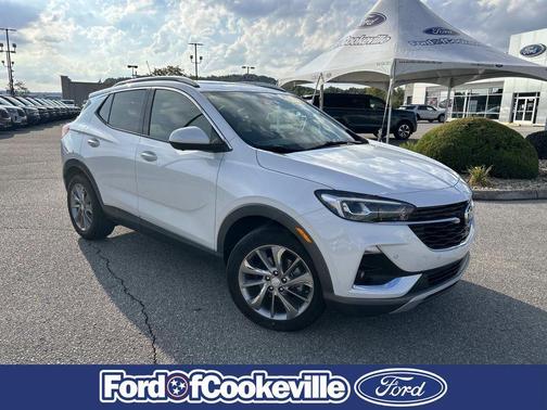 White Frost Tricoat 2023 Buick Encore GX Essence