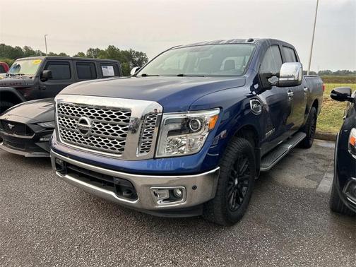 2017 Nissan Titan SL