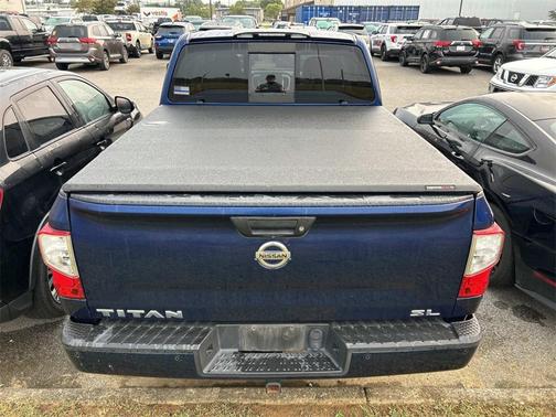 2017 Nissan Titan SL