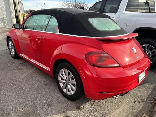 2018 Volkswagen Beetle 2.0T S