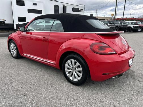 2018 Volkswagen Beetle 2.0T S