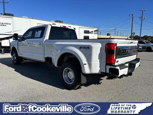 Star White Metallic Tri-Coat 2024 Ford F-350 Platinum