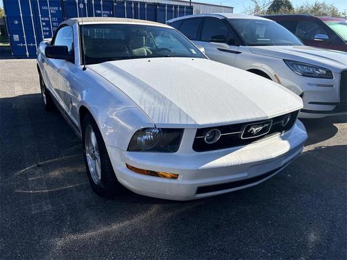 2008 Ford Mustang Deluxe