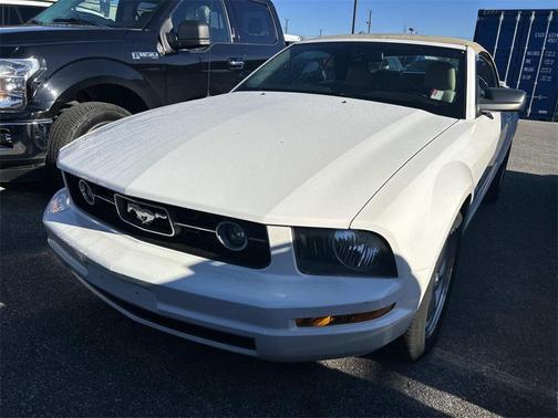 2008 Ford Mustang Deluxe