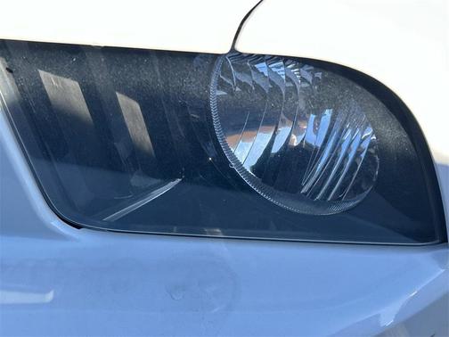 2008 Ford Mustang Deluxe
