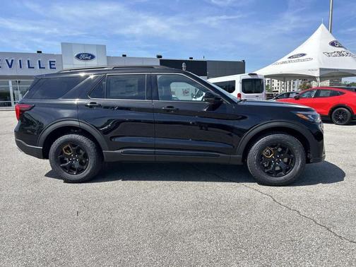 Agate Black Metallic 2026 Ford Explorer Tremor