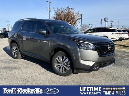 2025 Nissan Pathfinder SL 4WD