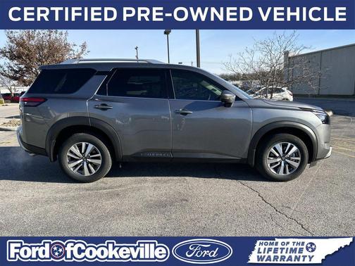 2025 Nissan Pathfinder SL 4WD