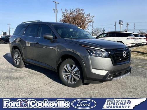 2025 Nissan Pathfinder SL 4WD