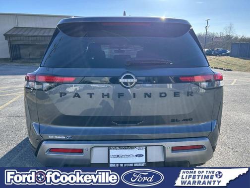 2025 Nissan Pathfinder SL 4WD