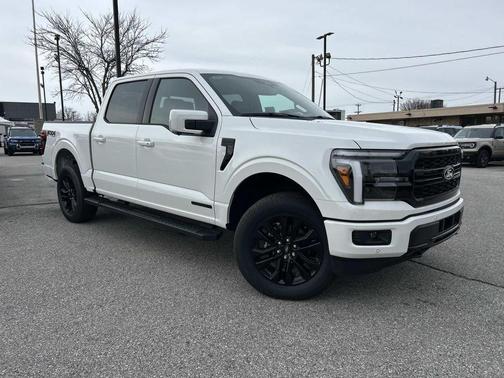 Star White Metallic Tri-Coat 2026 Ford F-150 Lariat