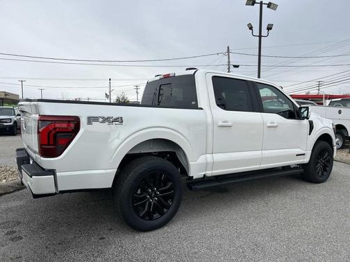 Star White Metallic Tri-Coat 2026 Ford F-150 Lariat