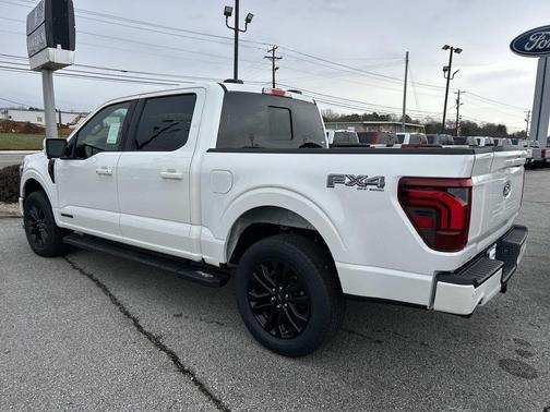 Star White Metallic Tri-Coat 2026 Ford F-150 Lariat