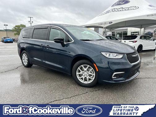 Fathom Blue Pearlcoat 2025 Chrysler Pacifica L