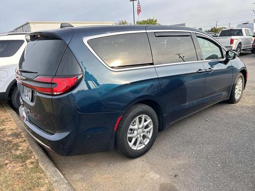 Fathom Blue Pearlcoat 2025 Chrysler Pacifica L
