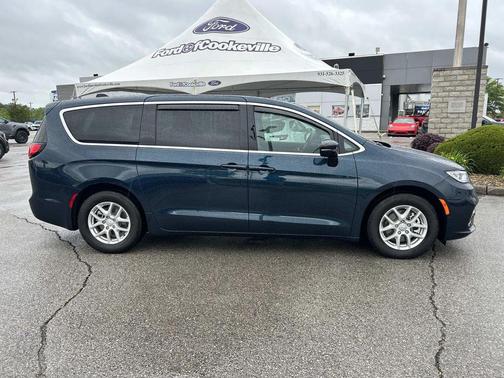 Fathom Blue Pearlcoat 2025 Chrysler Pacifica L