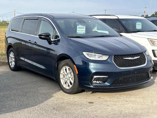 Fathom Blue Pearlcoat 2025 Chrysler Pacifica L