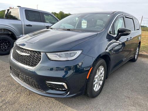 Fathom Blue Pearlcoat 2025 Chrysler Pacifica L