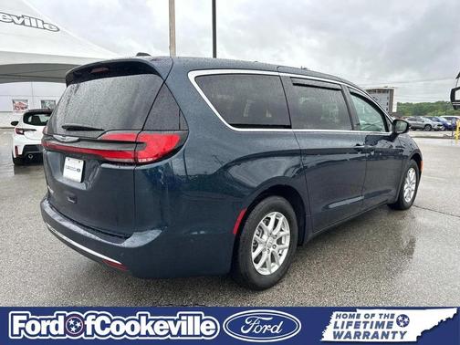 Fathom Blue Pearlcoat 2025 Chrysler Pacifica L