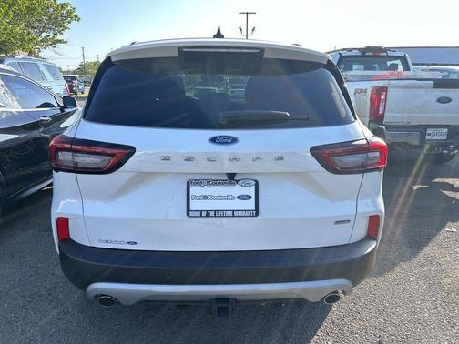 Star White Metallic Tri-Coat 2024 Ford Escape PHEV SE
