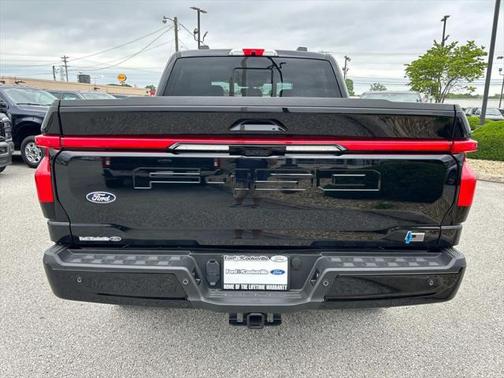 2025 Ford F-150 Lightning LARIAT