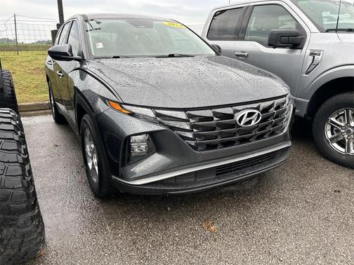 2024 Hyundai TUCSON SE