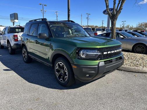 Eruption Green Metallic 2025 Ford Bronco Sport Outer Banks