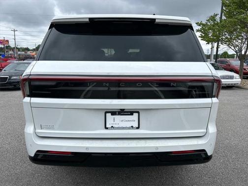 2025 Lincoln Navigator Reserve