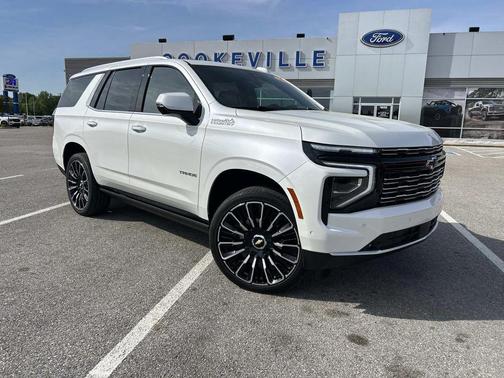 Iridescent Pearl Tricoat 2025 Chevrolet Tahoe 4WD High Country