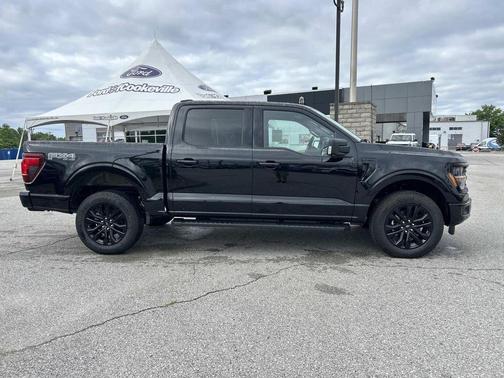Agate Black Metallic 2026 Ford F-150 XLT