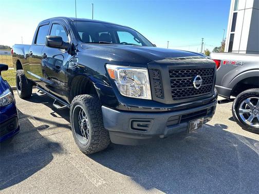 2017 Nissan Titan XD S