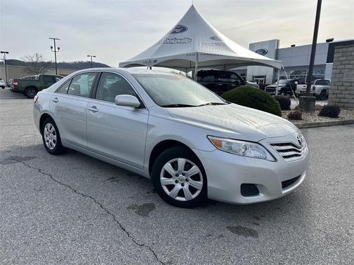 2010 Toyota Camry LE