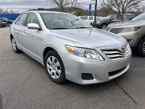 2010 Toyota Camry LE