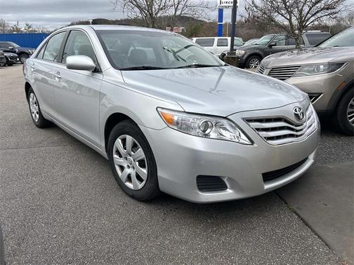 2010 Toyota Camry LE