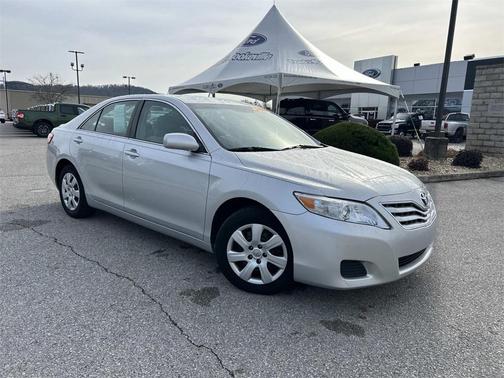 2010 Toyota Camry LE