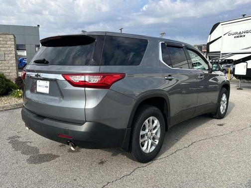 Satin Steel Metallic 2021 Chevrolet Traverse LS