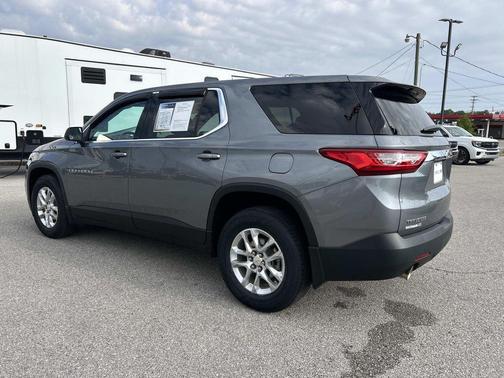Satin Steel Metallic 2021 Chevrolet Traverse LS