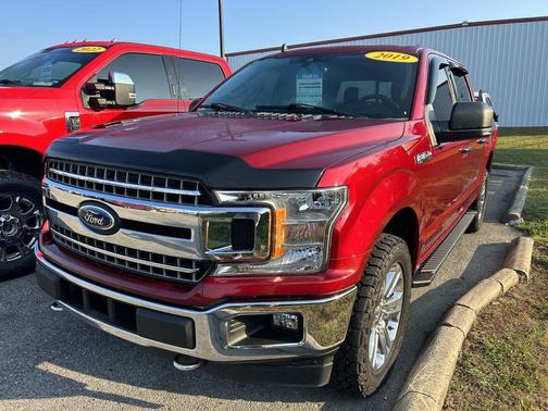 Ruby Red Metallic Tinted Clearcoat 2019 Ford F-150 XLT
